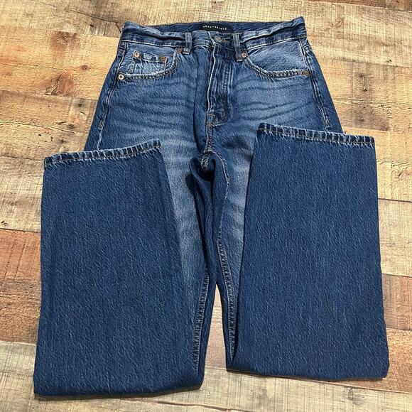 Aeropostale Women's Medium Wash Ripped Destroyed Button Fly 90s Baggy Jeans Sz 2 - Picture 2 of 10